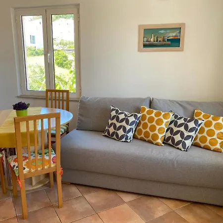 Terrace Apartment *