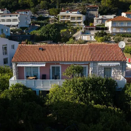 Apartment Terrace *